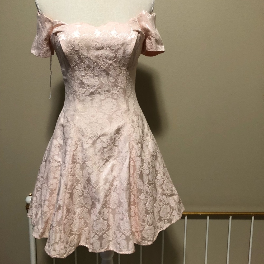 VINTAGE SCALLOPED SWEETHEART DRESS